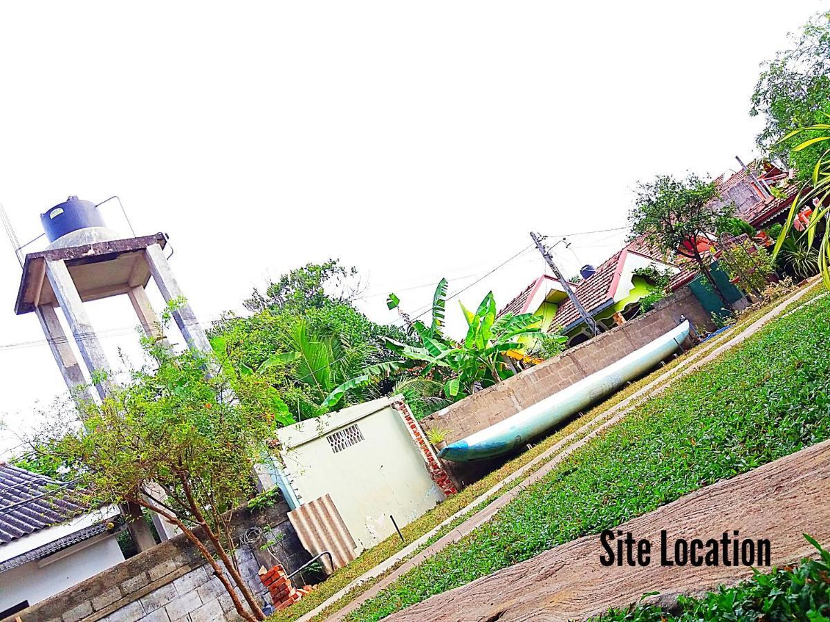 A&B Resort Negombo Kudapaduwa Pokoj fotografie
